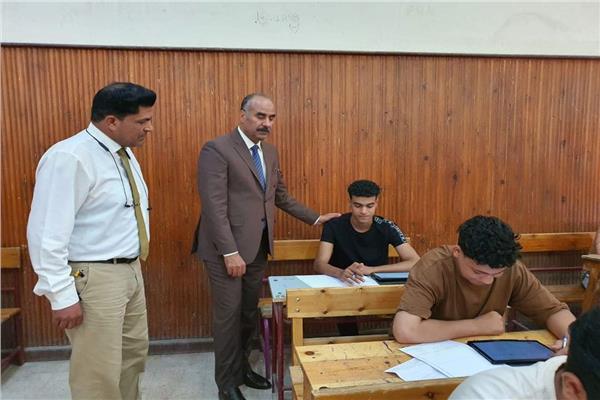 مدير تعليم المنوفية يتابع سير امتحانات  