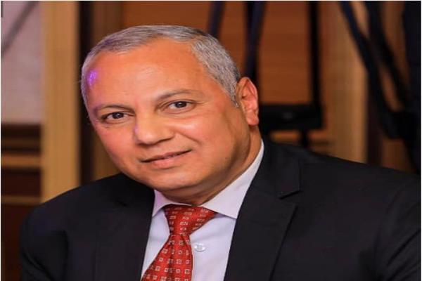  الدكتور طارق عبد العزيز فرج 