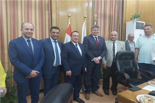  الدكتور طارق العربي