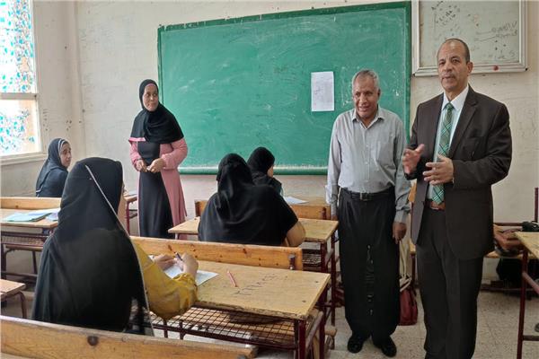 امتحانات الدبلومات الفنية