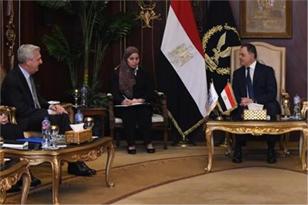 وزير الداخلية خلال لقائه المُفوض السامى لشئون اللاجئين