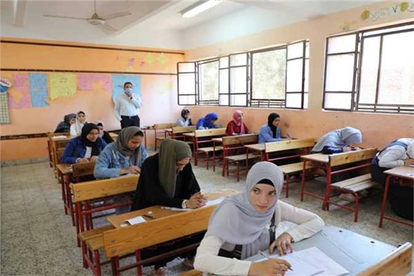 امتحان الدبلومات الفنية