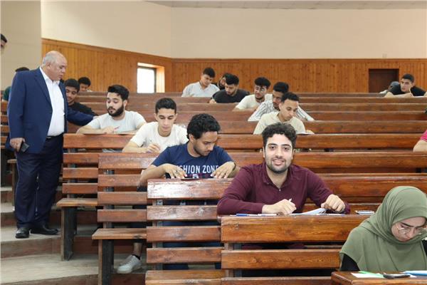 جولة رئيس جامعة الدلتا التكنولوجية