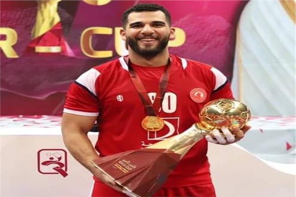أحمد عادل نجم فريق اليد بالأهلي