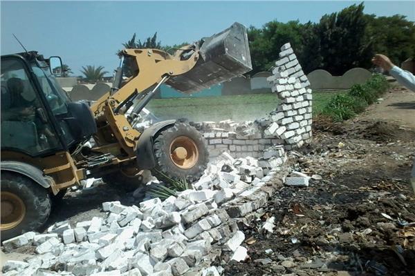 إزالة التعديات على الأراضي الزراعية وأملاك الدولة