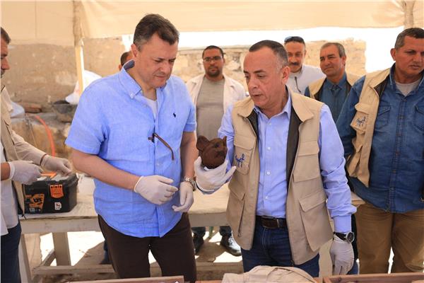 وزير السياحة والأثار مع الأمين العام للمجلس الأعلى للأثار 