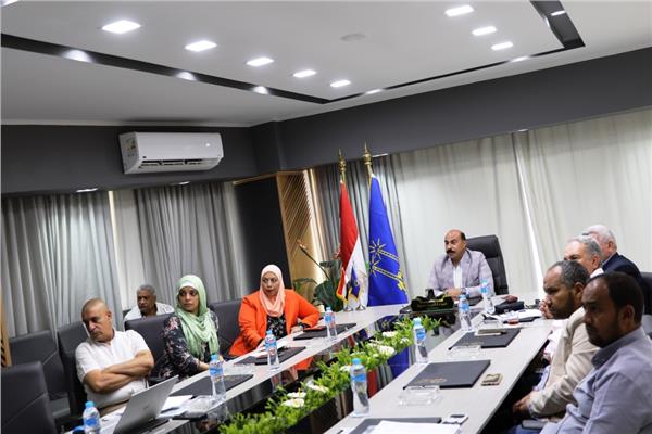 اللواء أشرف عطية محافظ أسوان
