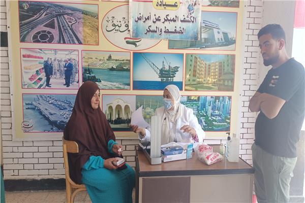  قافلة طبية بقرية الشروق بالإسماعيلية 