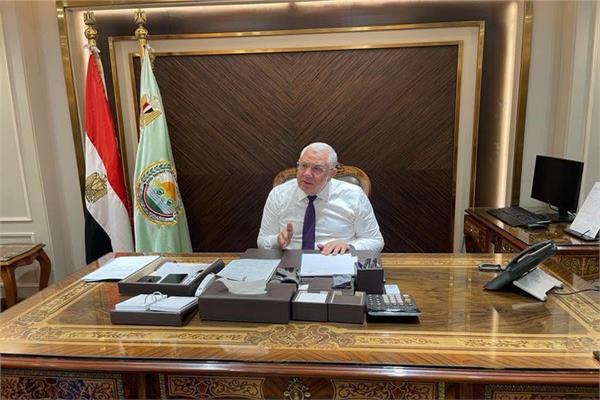  السيد القصير