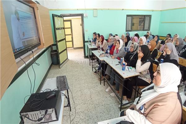  القوافل التعليمية للمراجعة النهائية لطلاب الثانوية العامة 
