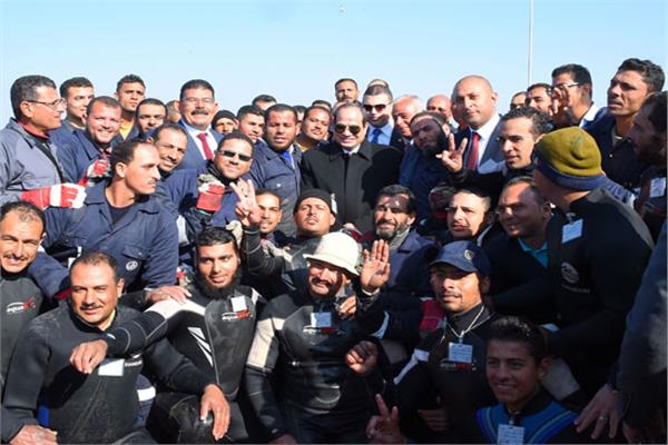 زيارة الرئيس السيسي لمشروع الاستزراع السمكي