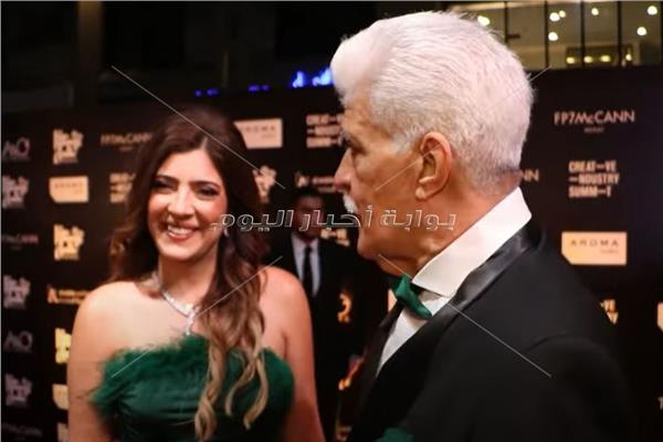طارق النهري وابنته 