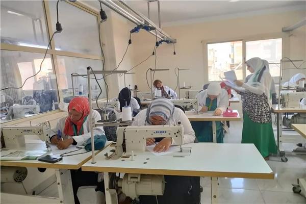 البرنامج التدريبي على مهن التفصيل