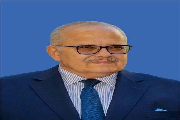 رئيس جامعة القاهرة