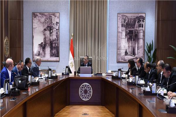  رئيس الوزراء يتابع جهود تطوير المنطقة المحيطة بالمتحف المصري الكبير 