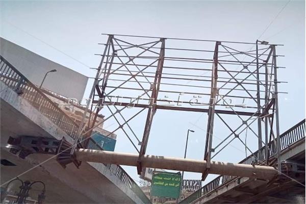 لوحة جديدة على كوبري اكتوبر 