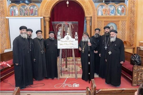 الأنبا مرقوريوس يفتتح مدرسة الأسرة المسيحية 