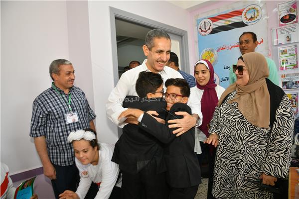 محافظ الغربية يشهد عدد من القوافل الخدمية والأنشطة التوعوية بصفط تراب