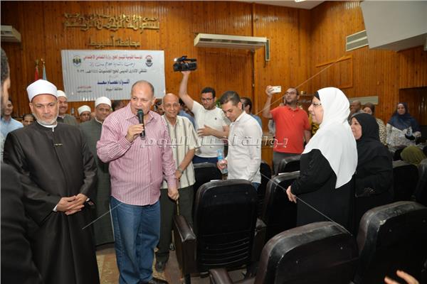 محافظ أسيوط 