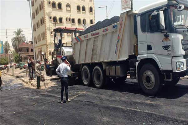 أعمال الرصف بشوارع وميادين