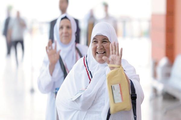 فرحة عارمة لحجاج بيت الله الحرام