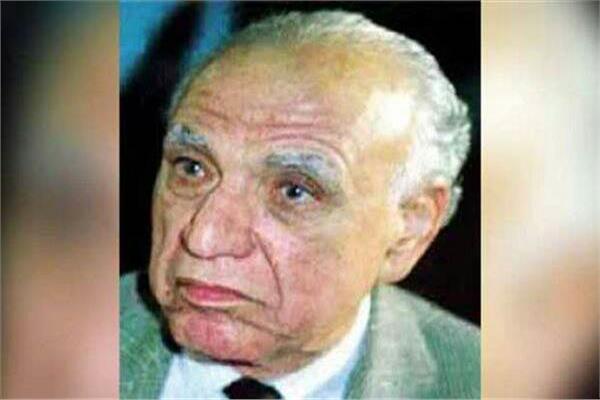 المخرج صلاح أبو سيف