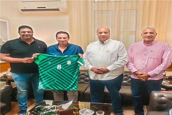 الاتحاد السكندري يتعاقد مع حسن الحصري لقيادة فريق الطائرة