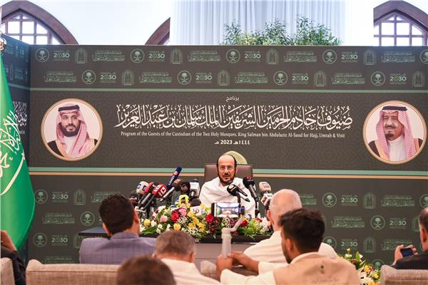 الدكتور عبداللطيف بن عبدالعزيز آل الشيخ