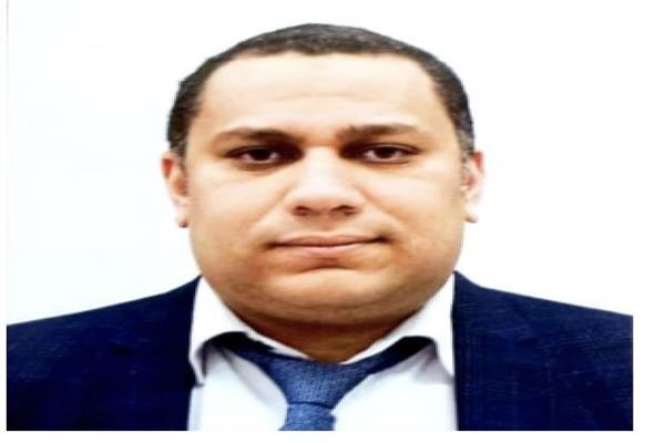 الدكتور يوسف الغرباوي رئيس جامعة جنوب الوادي 