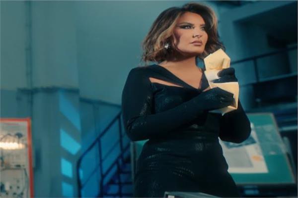 الفنانة العراقية شذى حسون