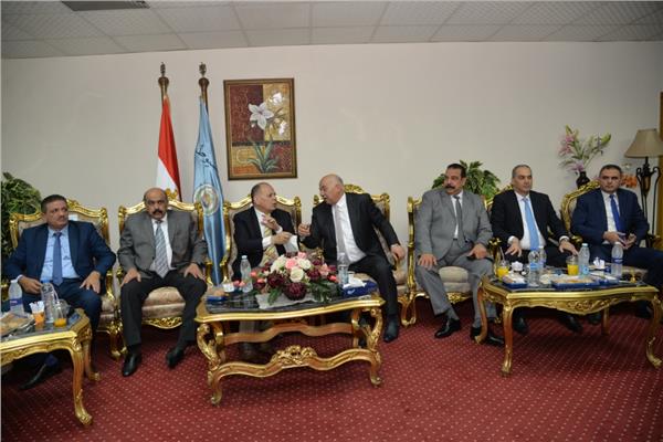 اللواء عصام سعد محافظ أسيوط يستقبل المهنئين بحلول عيد الأضحى المبارك 