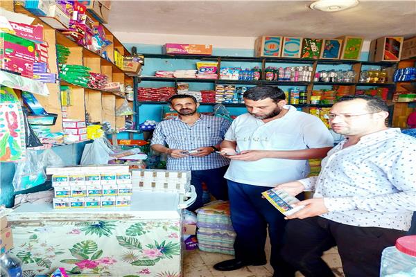 تموين البحيرة : ضبط مواد غذائية منتهية الصلاحية ومحطتي تمويل سيارات متوقفتين عن العمل 