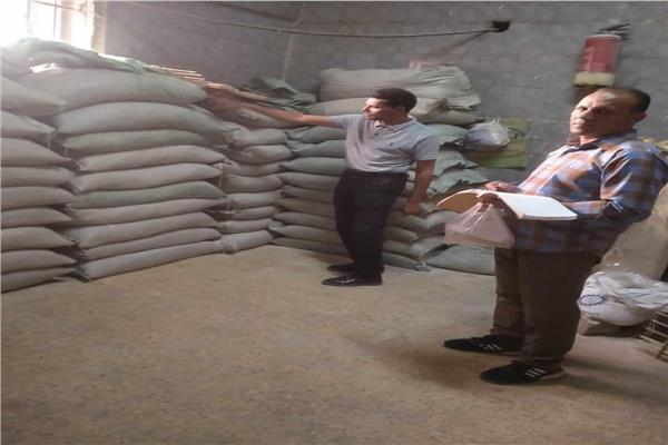 ضبط ٦١ مخالفة تموينية متنوعة فى ٣ مراكز بالمنيا
