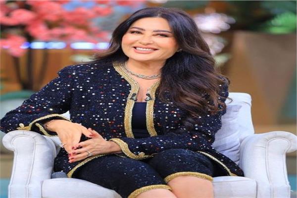 الفنانة التونسية لطيفة