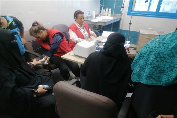 جانب من فعاليات حملة 100 يوم صحة