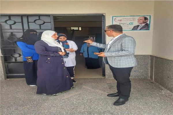  الدكتور مبروك سالم وكيل وزارة الصحة بمطروح
