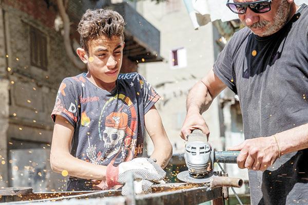 برامج لمواجهة عمالة الأطفال