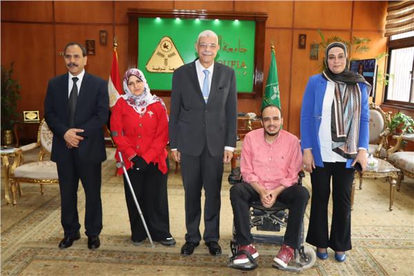القاصد يعلن عن إنشاء  عيادات تخصصية للمرضي ذوي الإحتياجات  الخاصة  ومرضي ضمور العضلات  