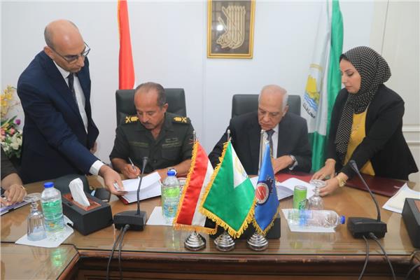 محافظ الجيزة يوقع بروتوكول تعاون مع جهاز مشروعات الخدمة الوطنية