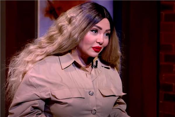 الفنانة إيمان أيوب
