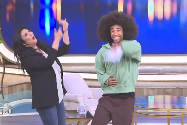 نويل روبنسو و مني الشاذلي