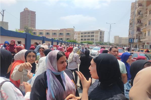 طلاب الثانوية العامة بالبحيرة