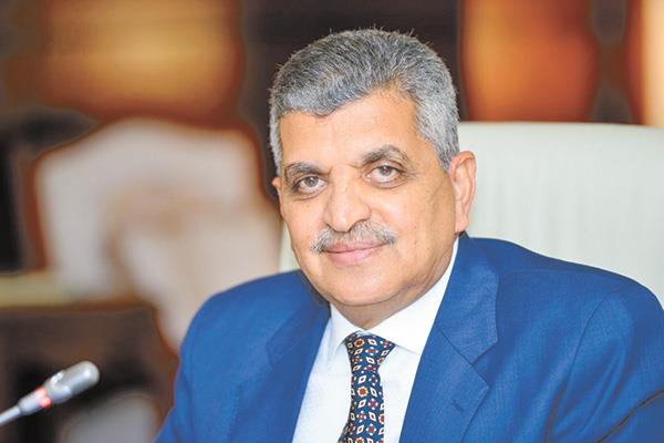 الفريق أسامة ربيع رئيس هيئة قناة السويس