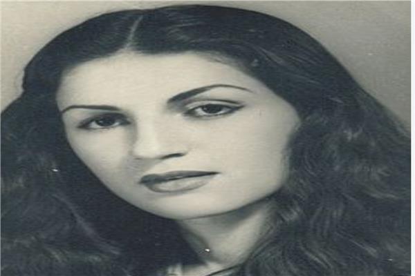  الفنانة نجوى سالم