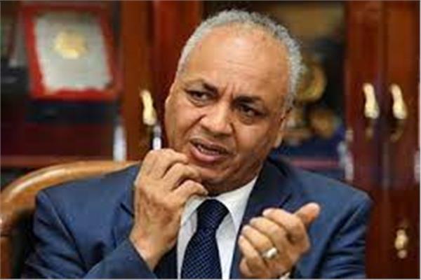 الإعلامي مصطفى بكري 