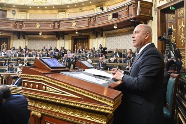 مناقشة وزير النقل  بالبرلمان