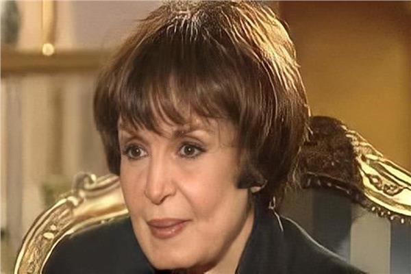 الفنانة القديرة سميرة أحمد