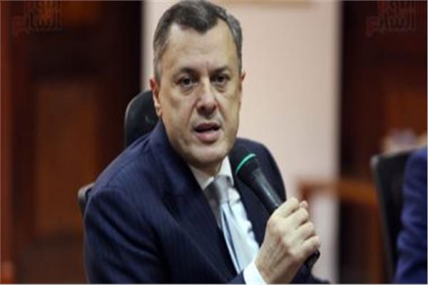 أحمد عيسى وزير السياحة والآثار 