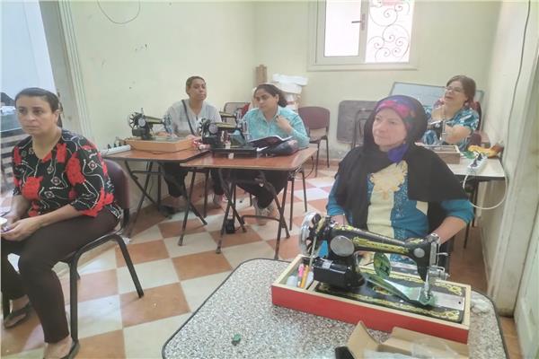 فعاليات الورش الحرفية تحت رعاية وتنظيم كنيسة يسوع الملك الأسقفية
