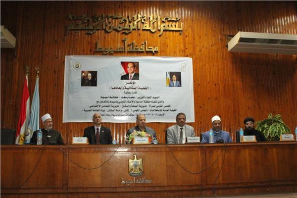  الدكتور أحمد المنشاوي رئيس جامعة أسيوط